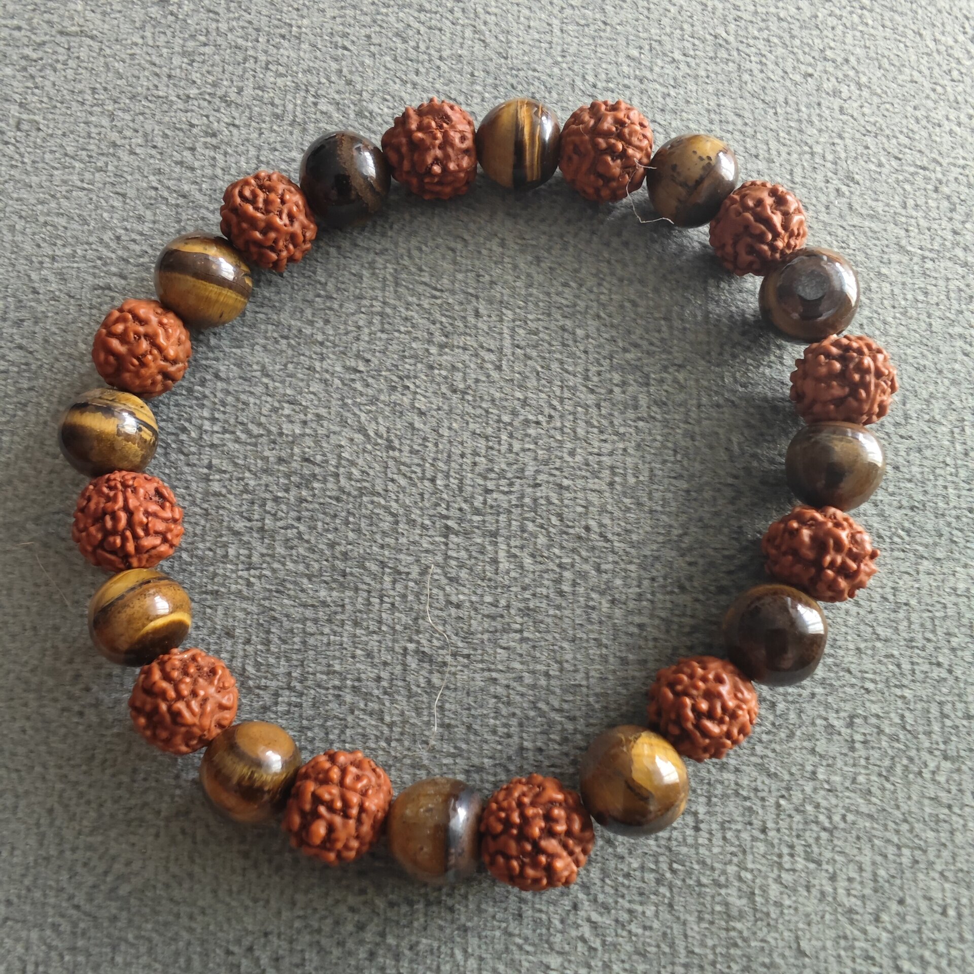 Pulsera de Semilla de Rudraska y Ojo de Tigre - 4